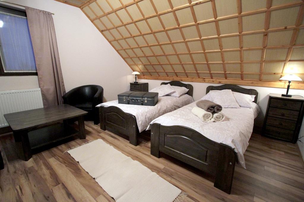 Patkoszeg Vendeghaz Otel Kaposfo Oda fotoğraf