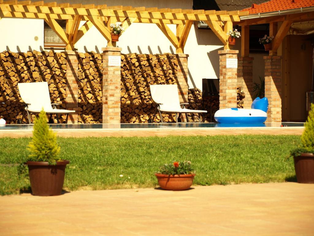 Patkoszeg Vendeghaz Otel Kaposfo Dış mekan fotoğraf